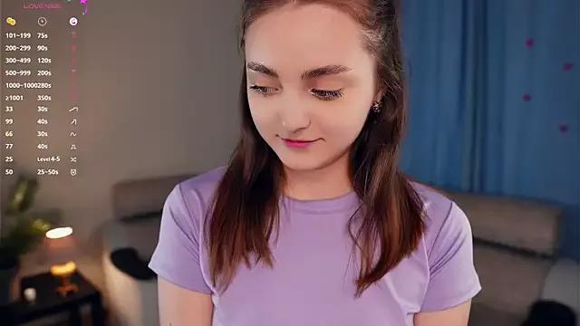 Freechat LoraDavi on StripChat