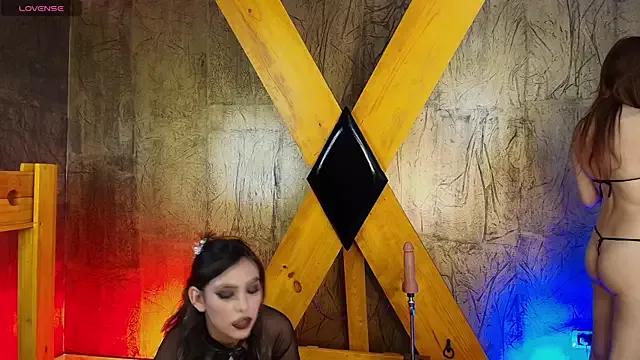 Freechat lucy_queensss on StripChat