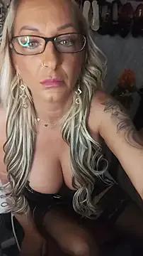 StripChat Luiza_Hammer is Freechat Luiza_Hammer — Fuck pussy with dildo until squirt at