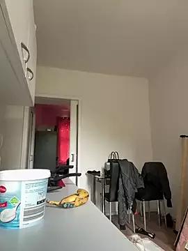 Freechat madelinexx on StripChat