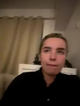 maisiesmithx — boobs out for 5