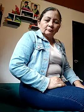 marfil_milf — Playing with my bald ones