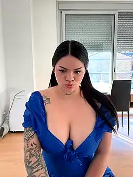 StripChat MarianDiRose is Freechat MarianDiRose — naked in the office