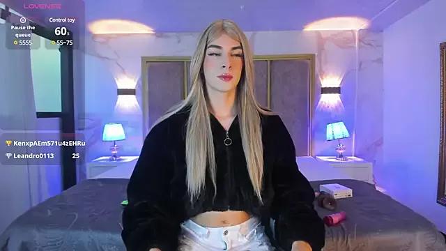 Freechat MaxiRogers on StripChat