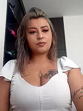 MiamelHot__ on StripChat