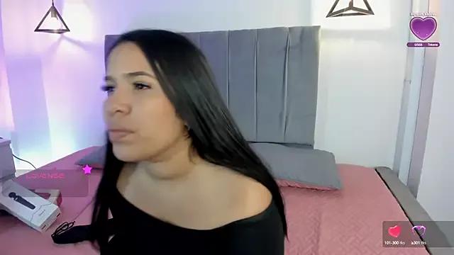 Miiss_Greyy on StripChat 