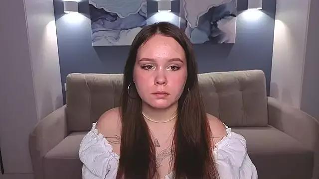 miki_miki_cutie_ on StripChat 