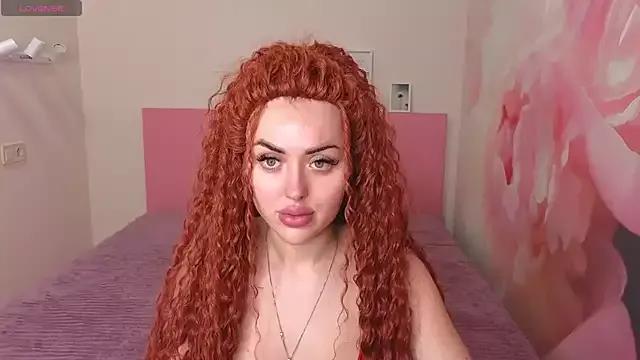MissisCaty on StripChat 