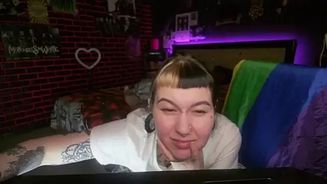 MoorderxDoll on StripChat 