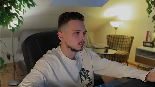 StripChat naked_psy is Freechat naked_psy — Cum Show