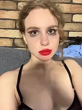nemesidaM on StripChat 
