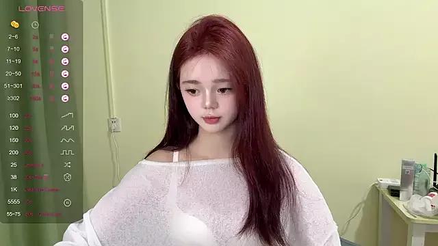Nicole-13 — Freechat on StripChat