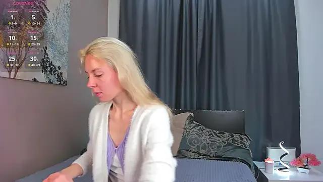 OdeliaHamlet — Pove the ass with oil and spank