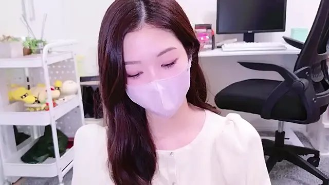 Freechat oxo_yuna_oxo on StripChat