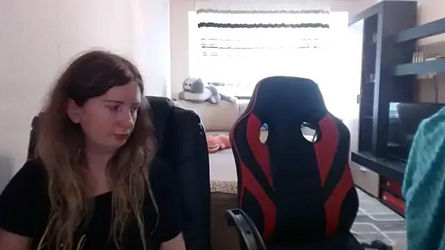 PeterAndJen on StripChat 