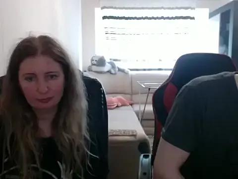PeterAndJen on StripChat 