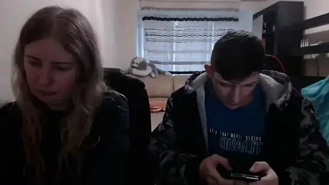 PeterAndJen on StripChat 