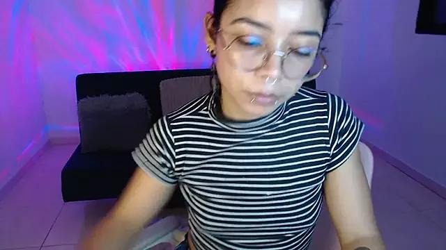 Freechat Putaku_San on StripChat