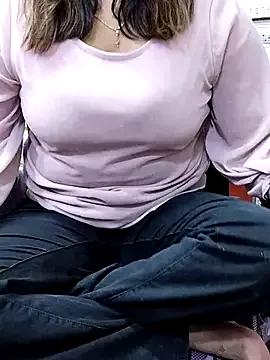 StripChat QueenHaryanaa is Private QueenHaryanaa — Bath show in Public