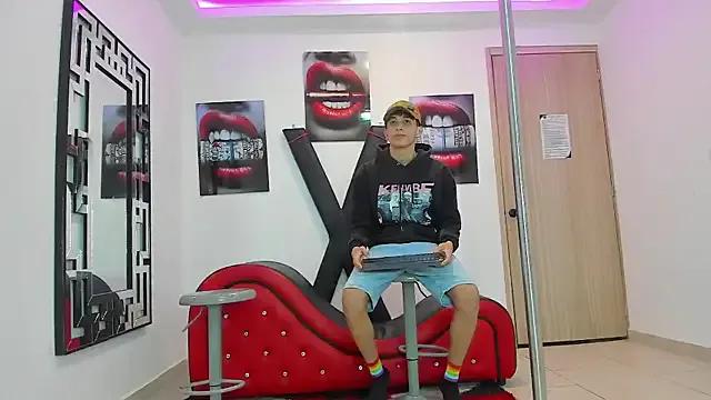 StripChat RED_EMPIRE is Freechat RED_EMPIRE — HI GUYS, ALL NAKED