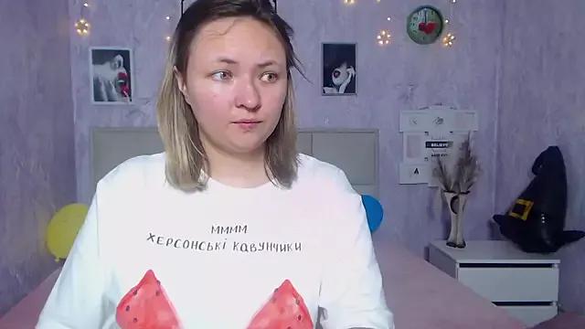 SallyVerda on StripChat 