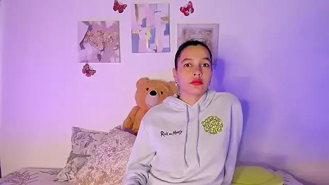 samara_jonness on StripChat 