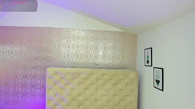 Sara_Desire on StripChat 