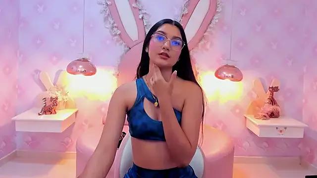 Saraa_Skinny on StripChat 