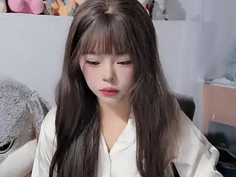 SarahBeii on StripChat 