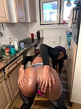 StripChat SolaeuftderbrauneHase is Freechat SolaeuftderbrauneHase — Thank you sweetheart