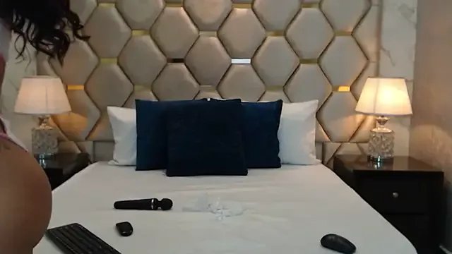 SophieWolkman on StripChat