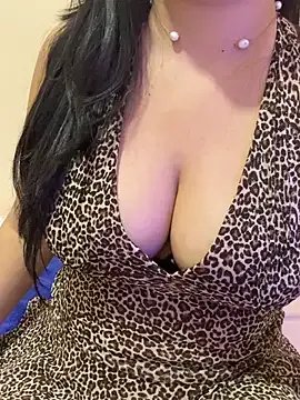 Freechat Sukara_bb on StripChat