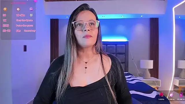 Susann_Ross on StripChat 