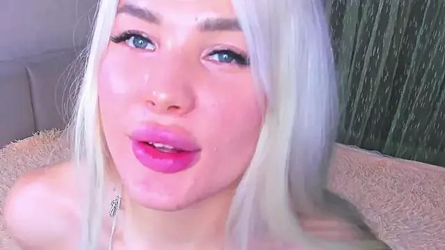 Sweeet_Barbie — SLOPPY BLOWJOB! LETS MAKE IT MESSY