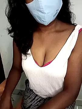 Tamil_kavinila — 800