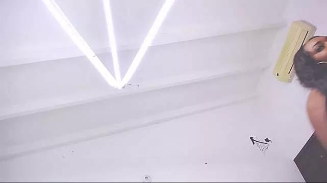 Freechat WildScarlet on StripChat