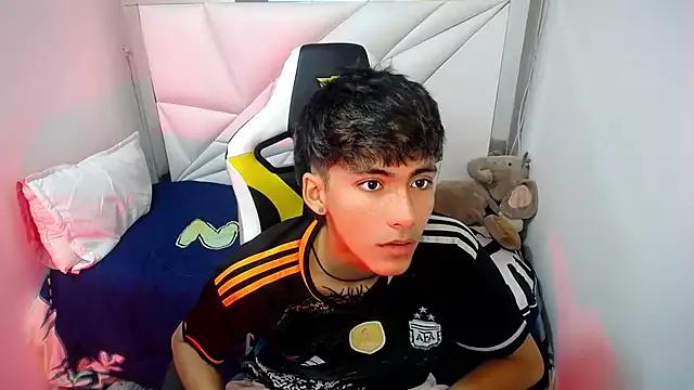 yiisu_ on StripChat 