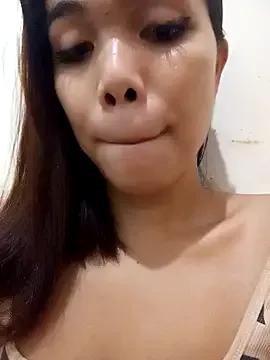 Private yolly_fox on StripChat