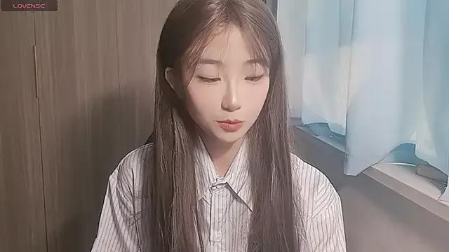 Yoo-99 — Freechat on StripChat