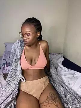 YummyMelanin117 on StripChat 