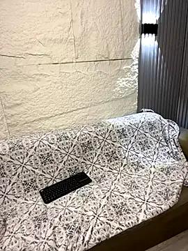 StripChat Yvonny27 is Freechat Yvonny27 — Sexy dance and stripper show with heels