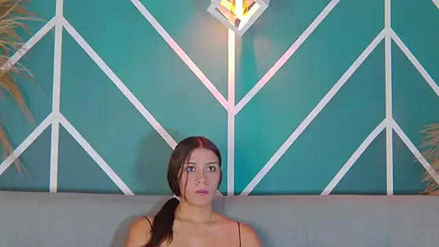 zoee_moretti on StripChat 