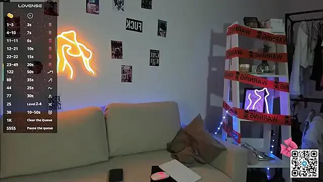 StripChat ZoniaEsshaki is Freechat ZoniaEsshaki — suck my fingers close to cam